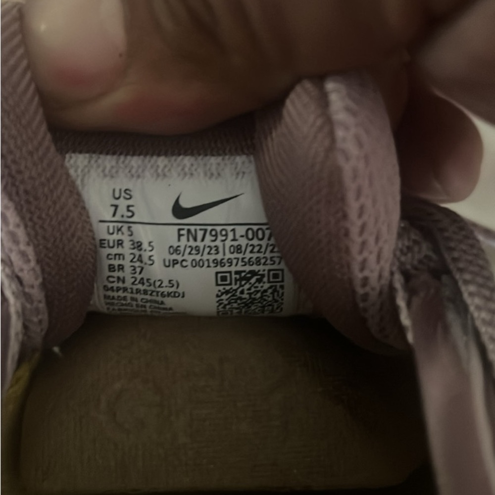 Nike Pegasus 40 wide.